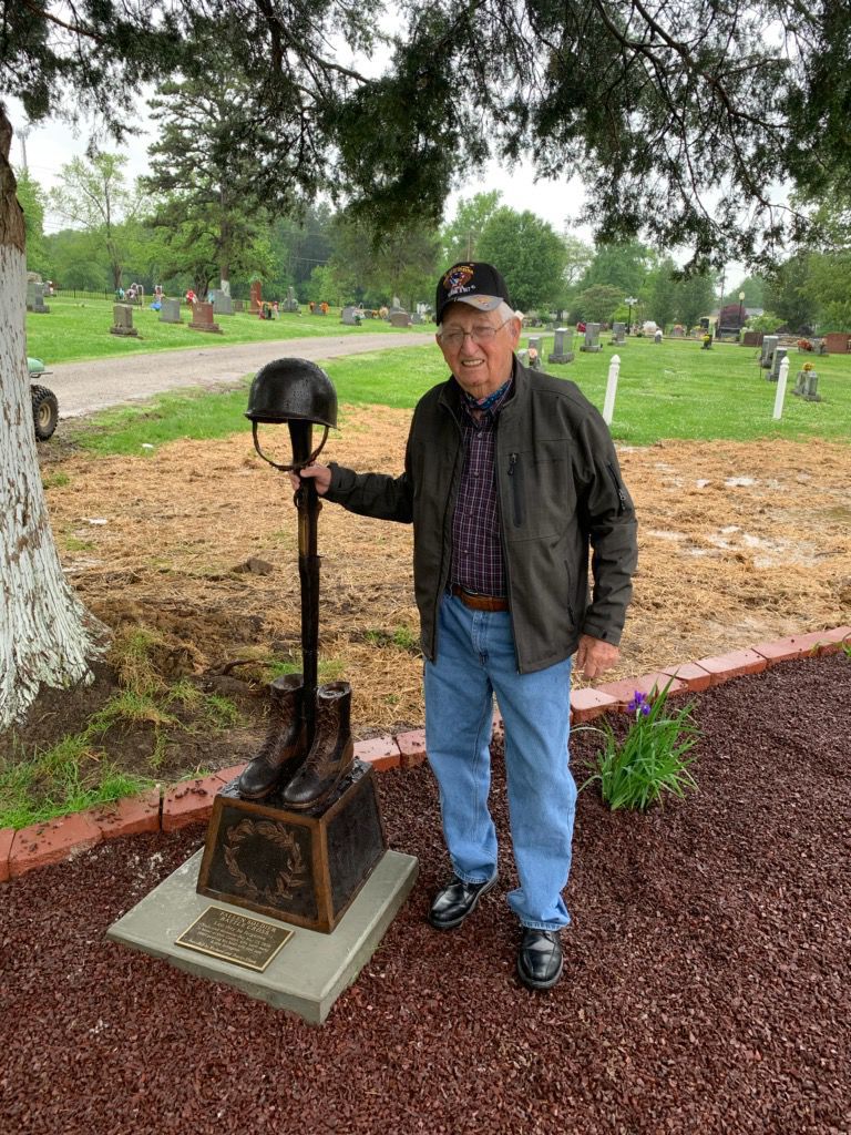 Little Arlington Harrisburg Veterans Memorial Dedicated In Honor Of Don Cooper Local News Thesouthern Com