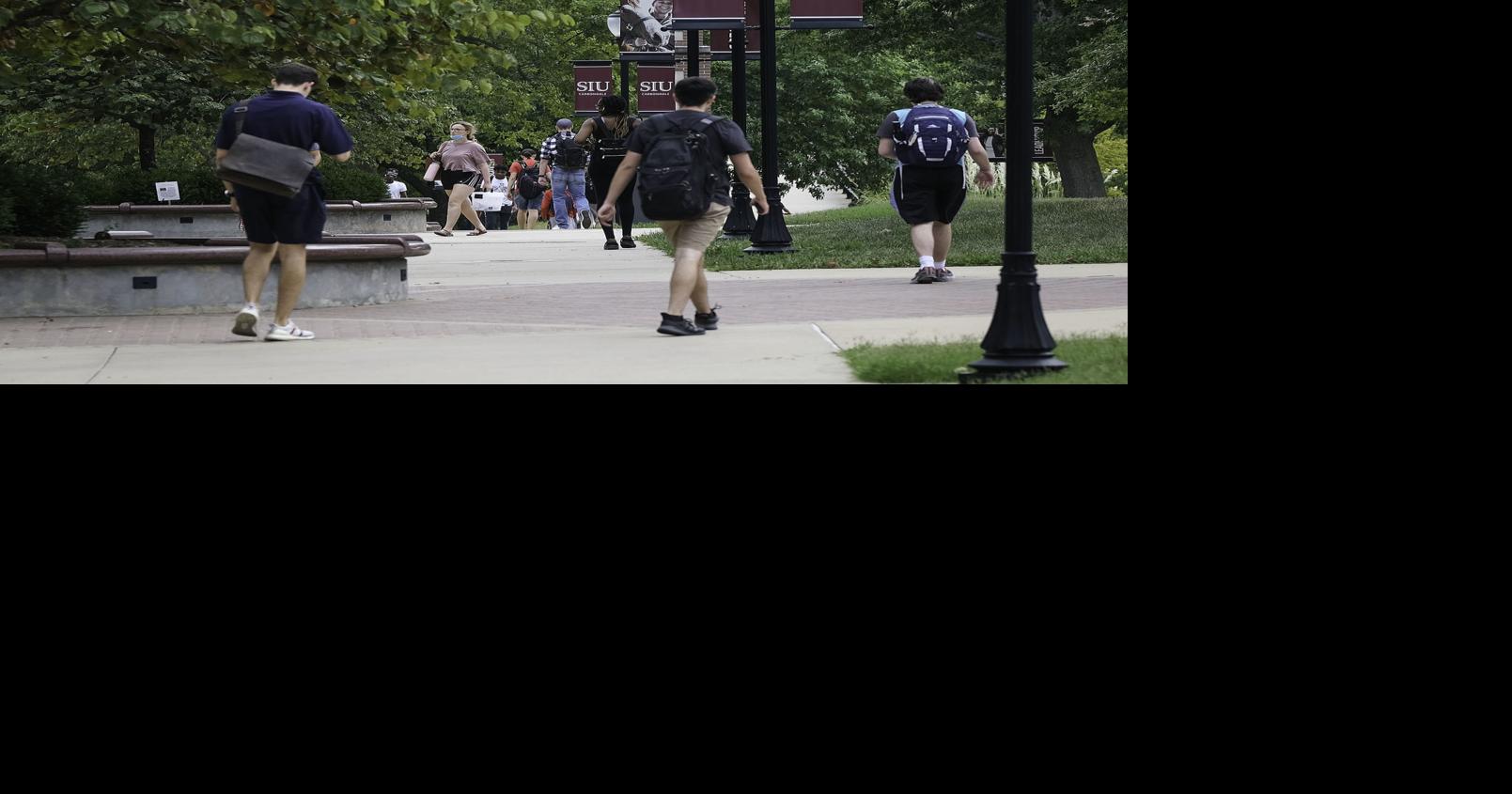 SIU enrollment dips slightly; new student numbers point to rebound