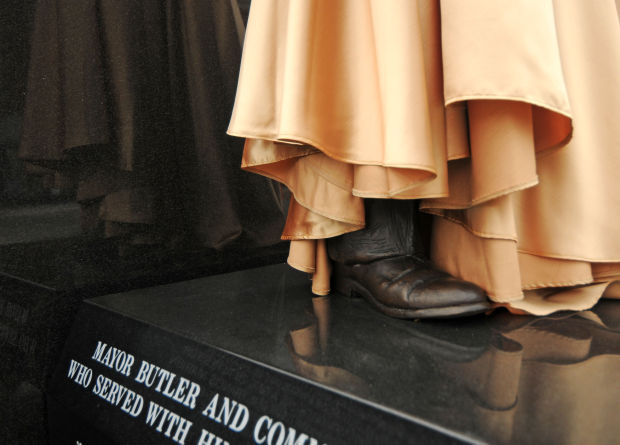 Marion unveils Bob Butler statue for 50th year in office | Local News ...