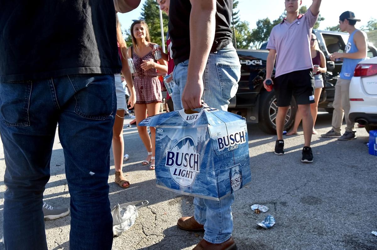 Saluki Tailgate