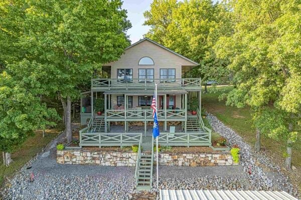 3 Bedroom Home in Creal Springs - $528,000