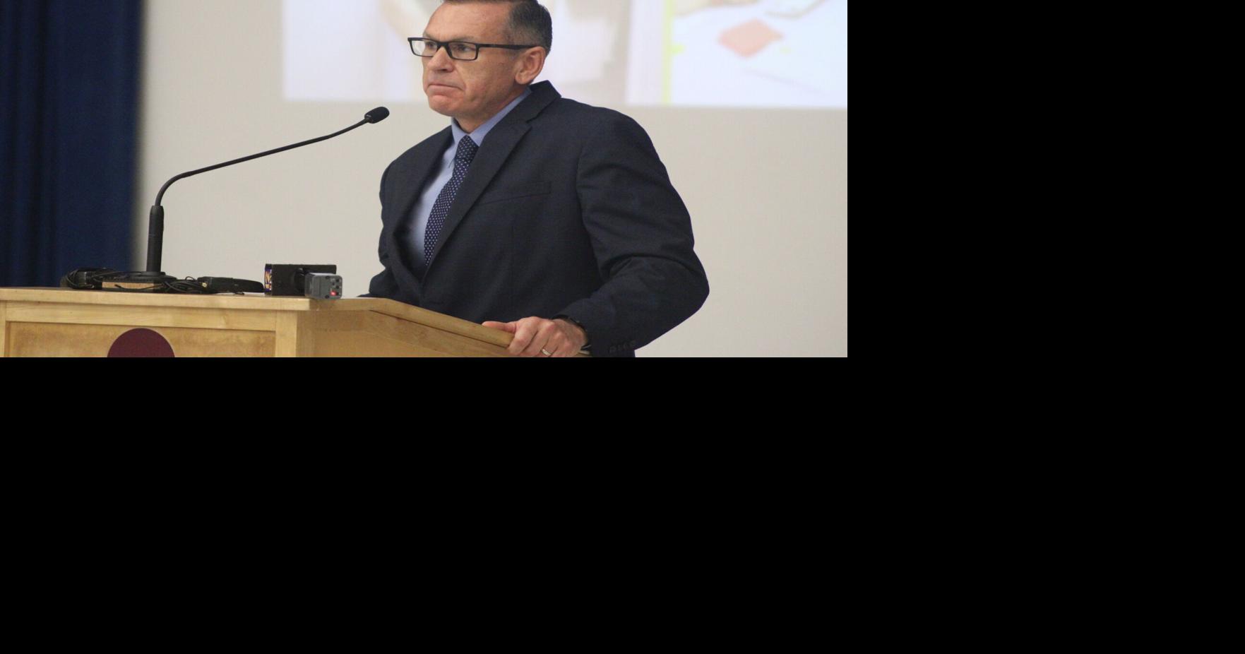 Stan Reno accepts conditional offer for Carbondale city-mgr position, pending council vote