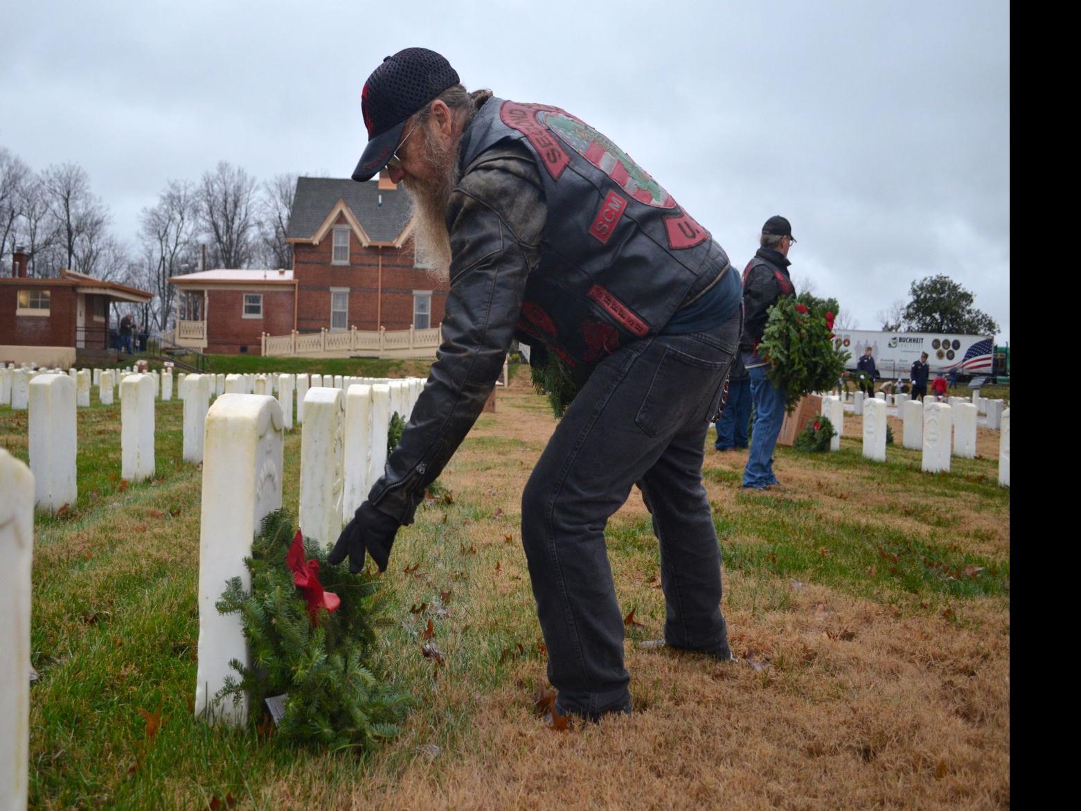 Organizations Make Final 2020 Push To Provide Wreaths For Veterans Graves Local News Thesouthern Com