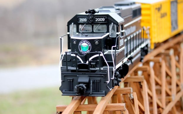 large scale model trains