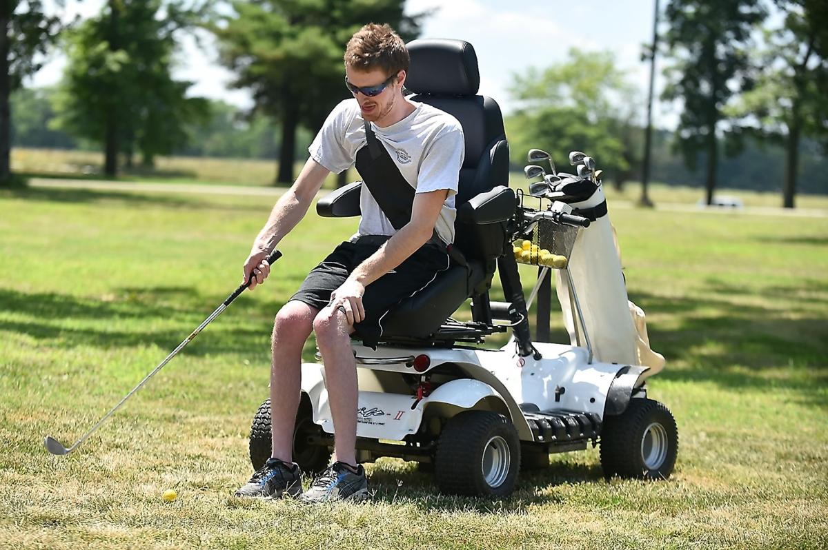 Veterans exploring different recreational therapy options at Marion VA