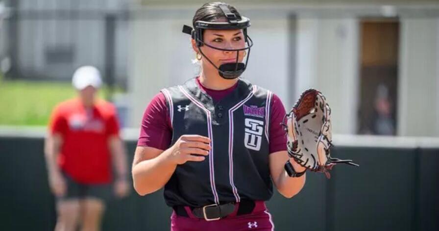 SIU NOTES: Danielson, Kurtz leave softball via portal