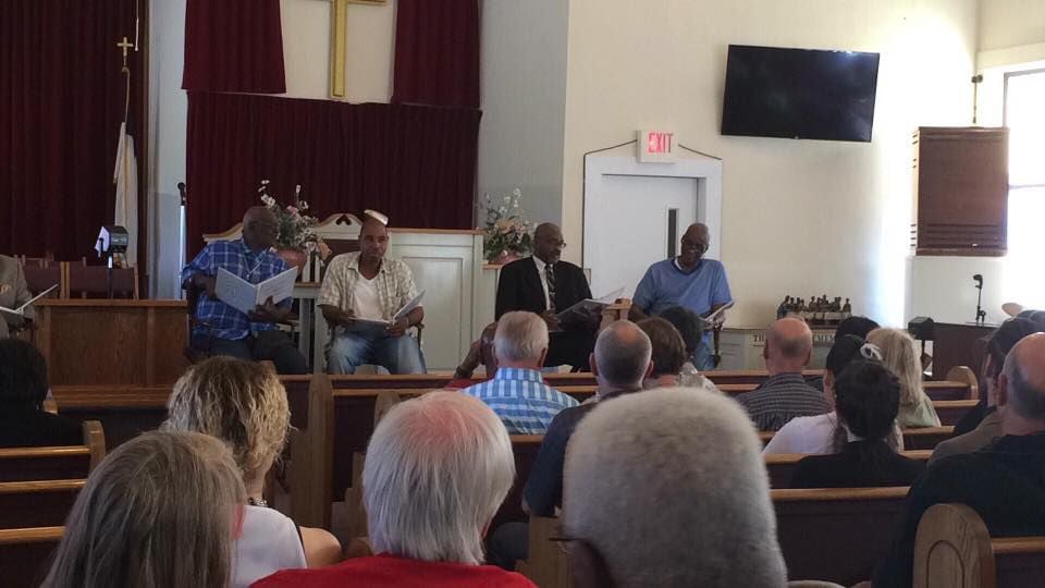 Rock Hill Church Hosts Inmates' Glimpes Inside Stateville Correctional 