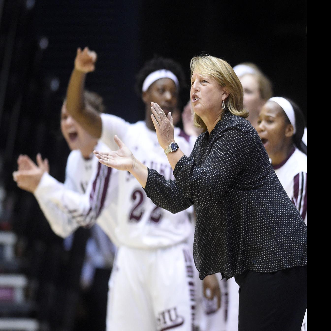 Saluki Women S Basketball Camps Start June 11 Salukimania