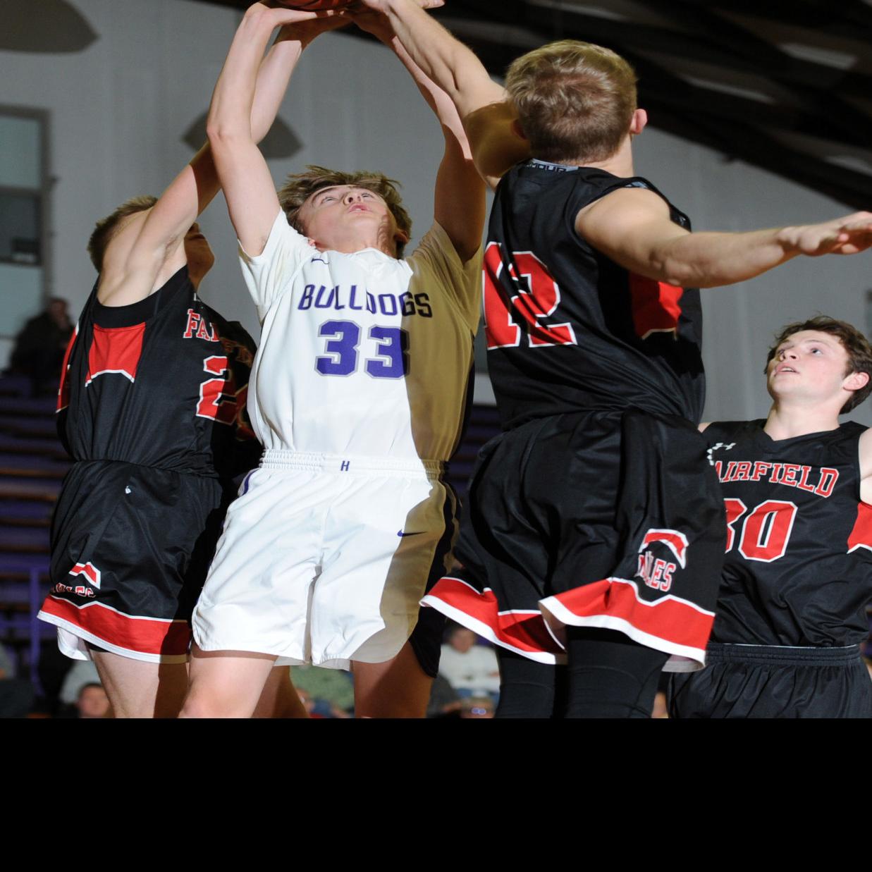 Prep Boys Basketball Fairfield Favored In Bdc East Boys