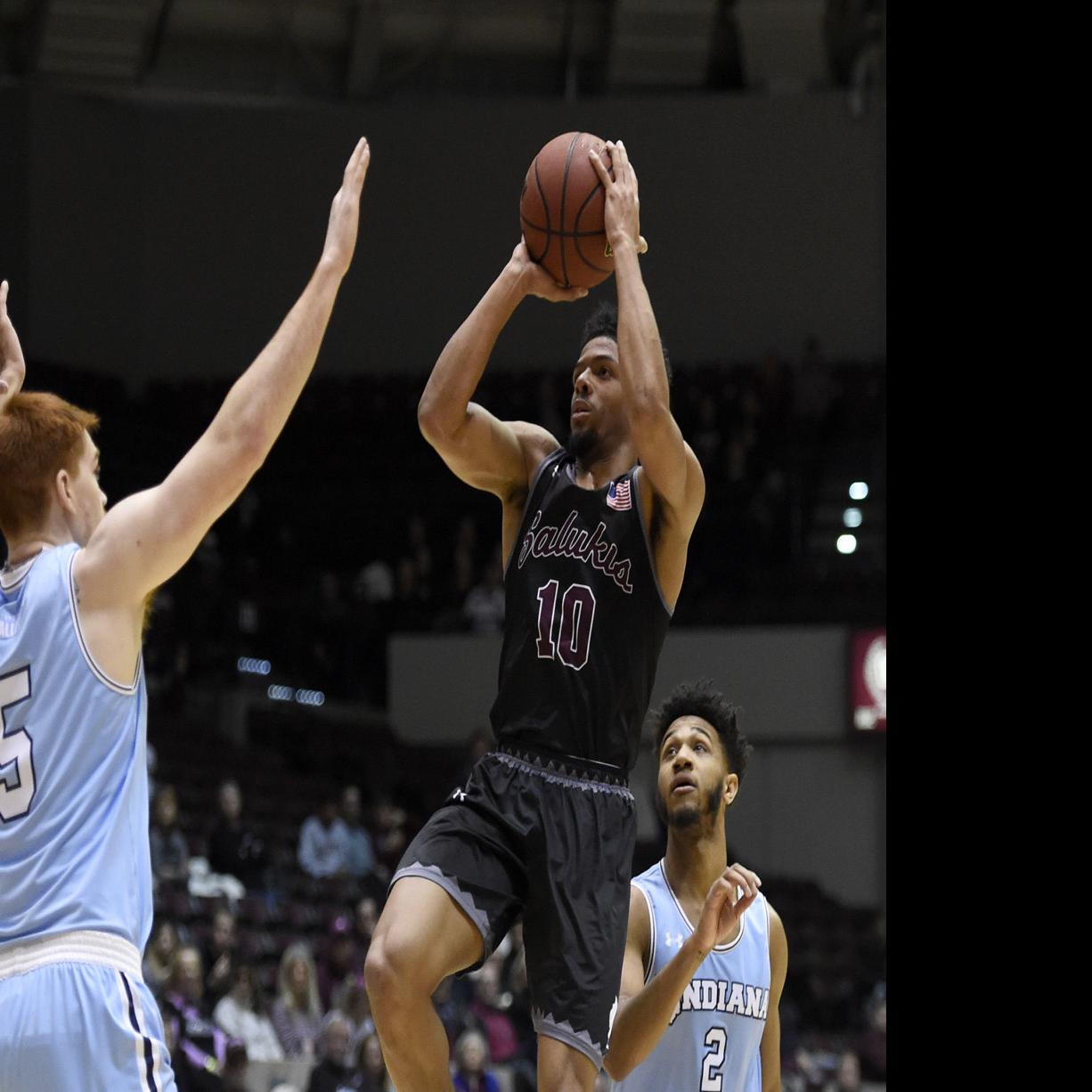 Siu Men S Basketball Isu S Lansing Defends Hinson After Loss