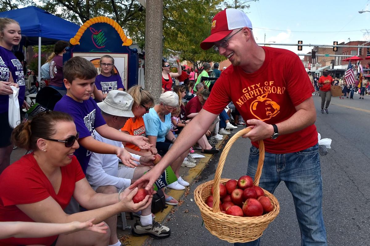 66th annual Murphysboro Apple Festival Grand Parade celebrates