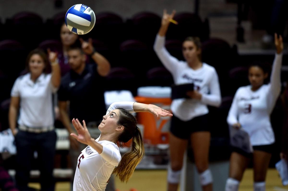 SIU volleyball defeats Southeast Missouri State