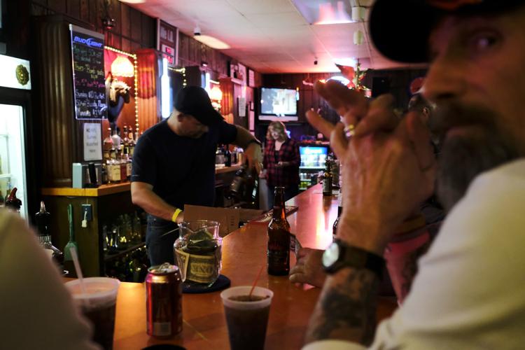 Dizzying 7figure Queen of Hearts jackpot draws hundreds to Steeleville