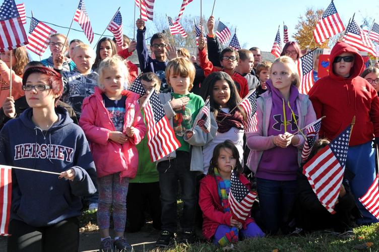 Updated Southern Illinoisans pay respects as body of Tamaroa soldier