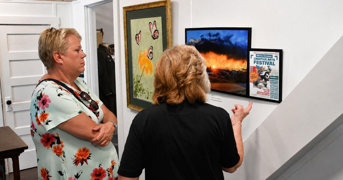 Expanded military room highlights local veteran