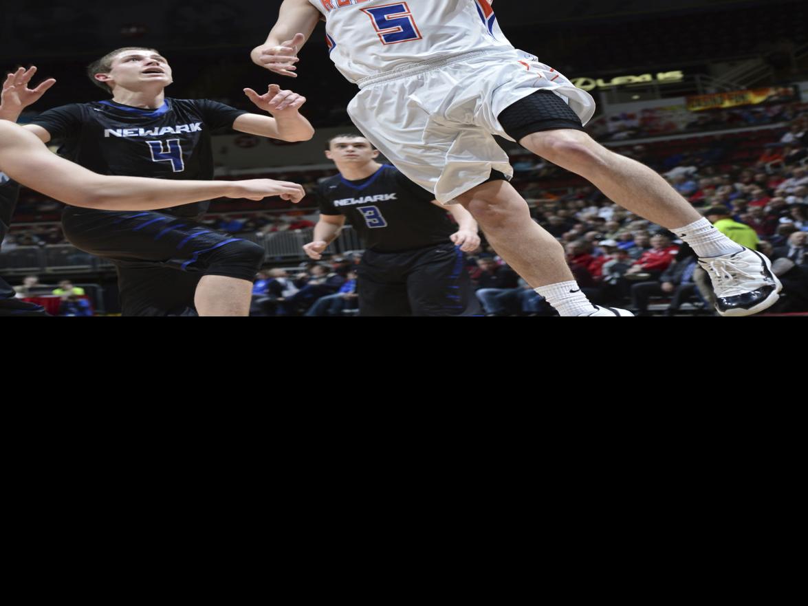 Boys Basketball Centralia Mater Dei Tournaments Continue
