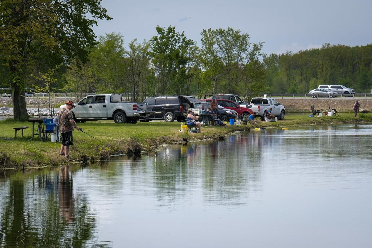 Live fishing returns to Crab Orchard Lake Sports