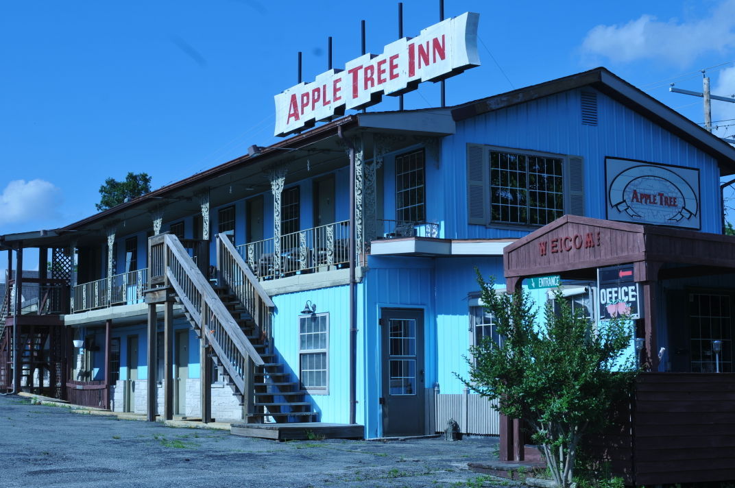 Apple Tree Inn in Murphysboro has a new owner Murphysboro