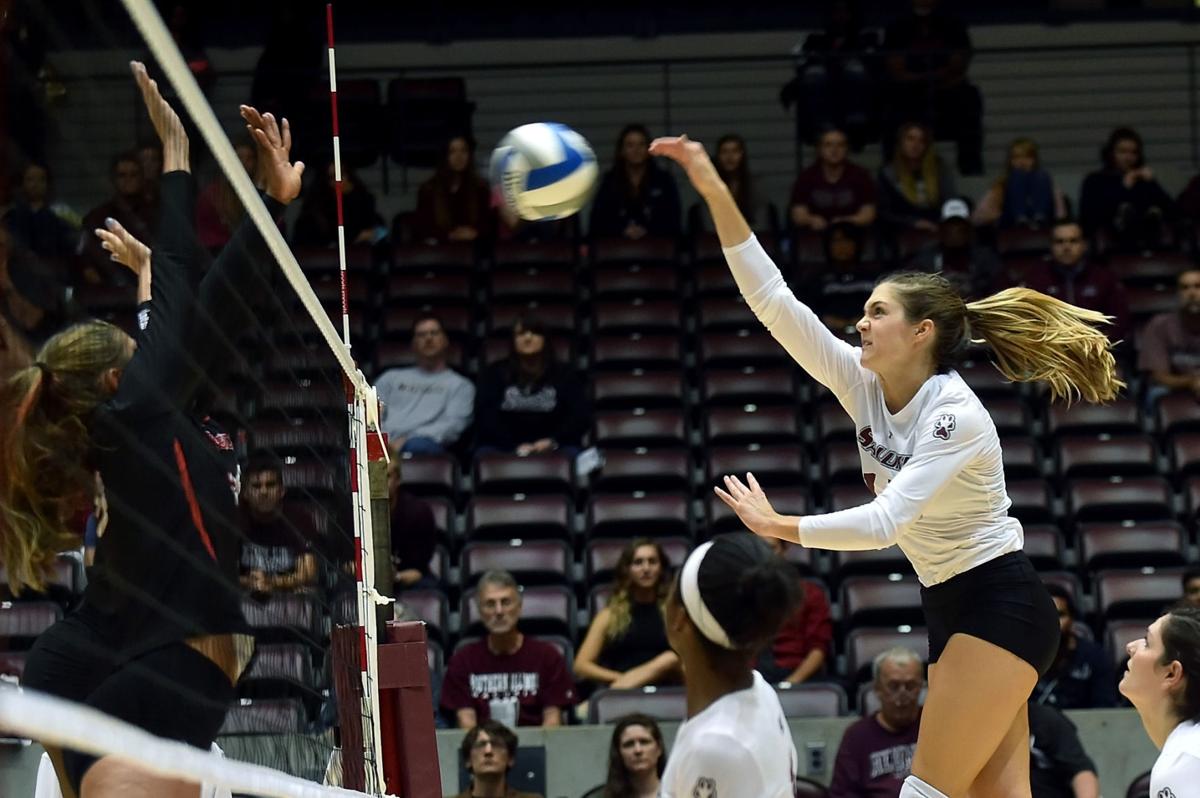 SIU volleyball defeats Southeast Missouri State
