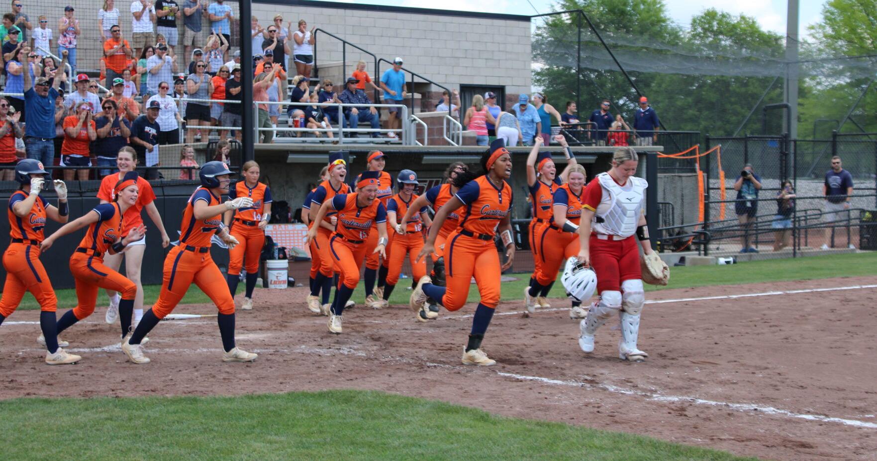 Phillips plays hero as Carterville slips by Murphy - Vimarsana News