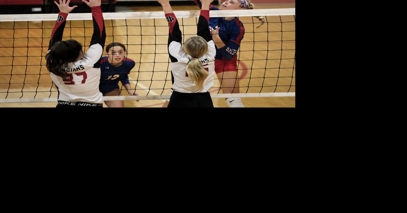 Volleyball Nashville defeats Du Quoin in straight sets High School