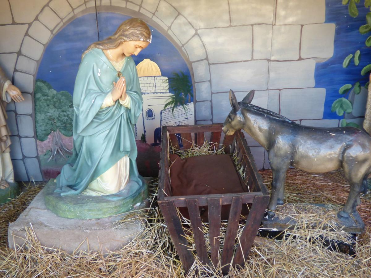 010818-nws-Herrin-baby-jesus-02.JPG