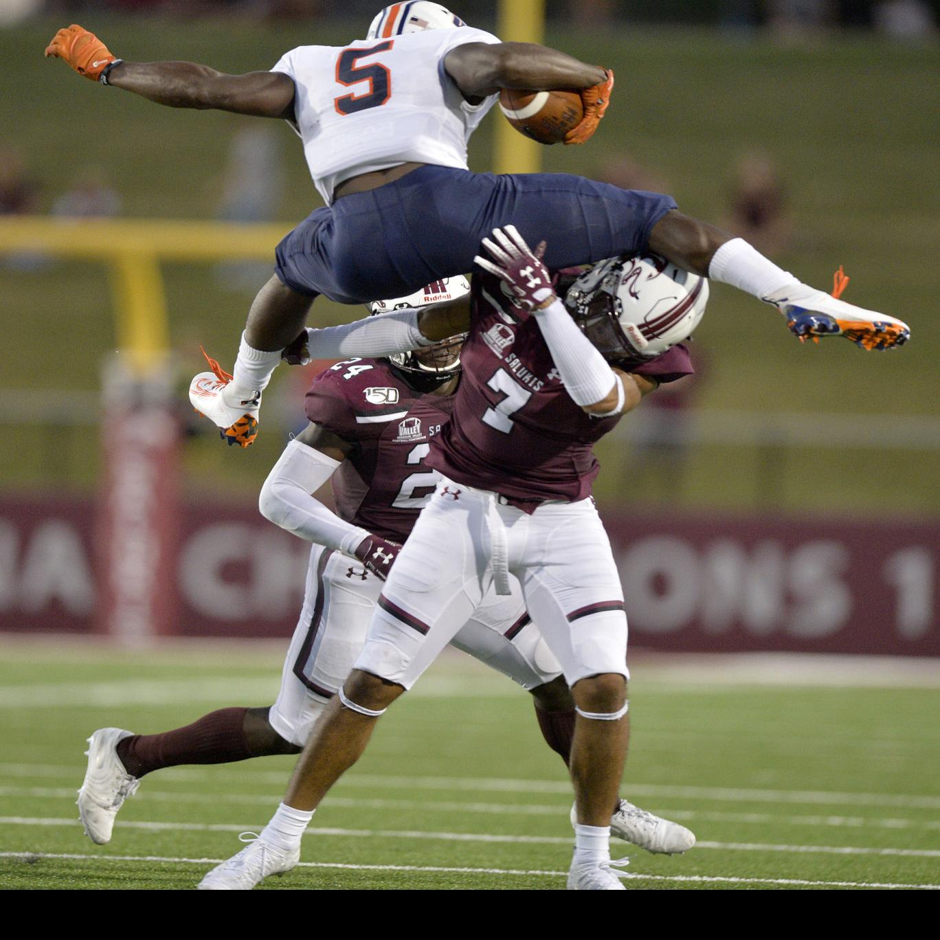Salukis Rally For 28 Unanswered Points Top Ut Martin 28 14 Salukimania Thesouthern Com