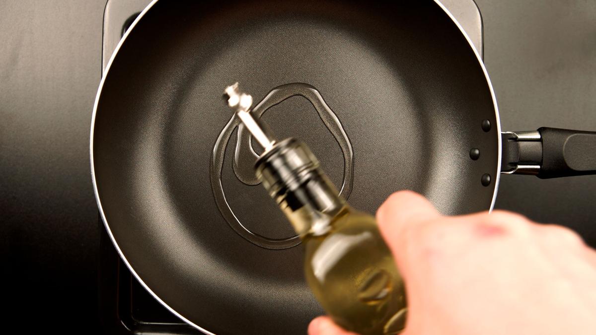 medicine-cabinet-olive-oil-20200520