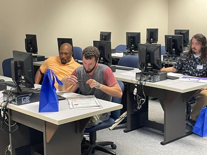 IDOT hosts first local career fair at John A. Logan | Latest Headlines ...