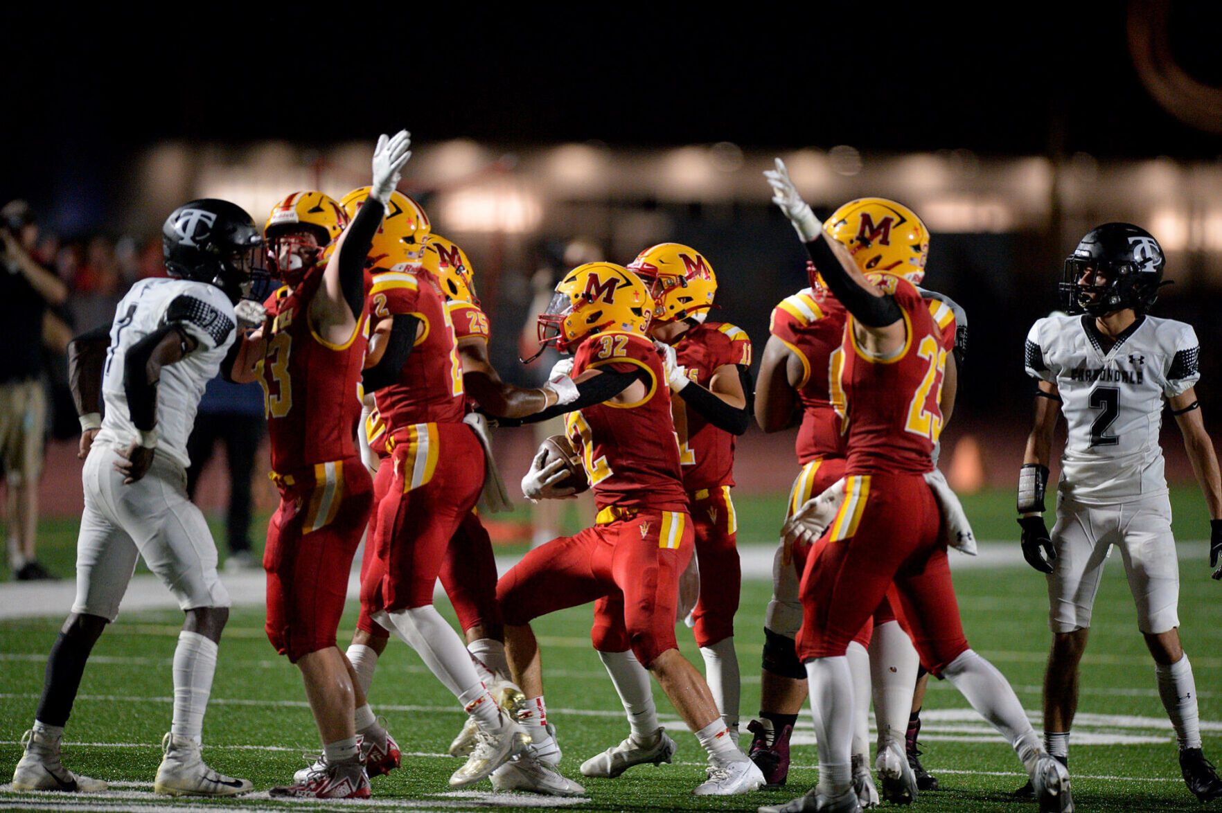 Harrisburg set to face undefeated Carterville in football