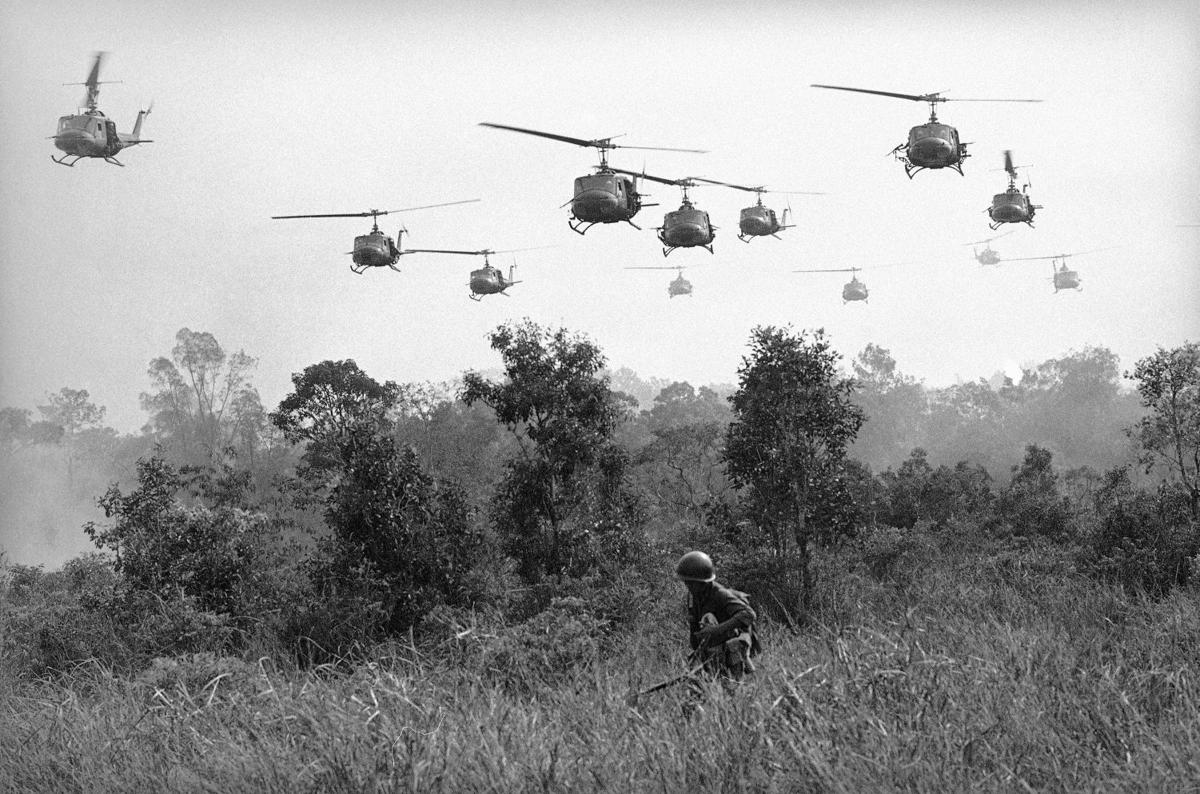 Vietnam: Helicopters