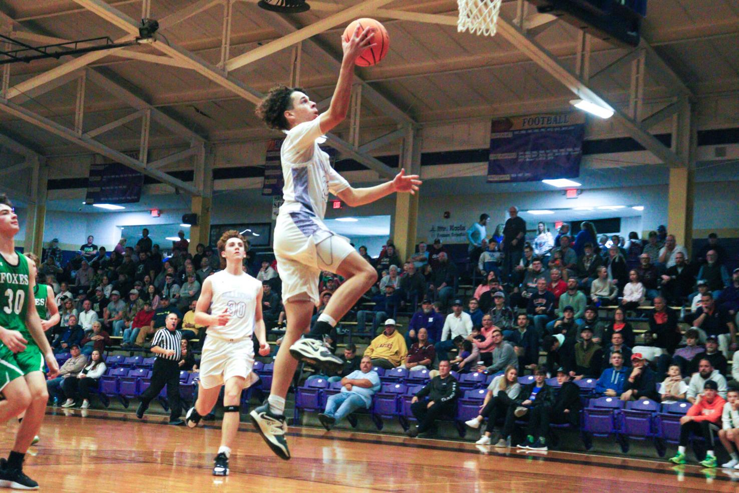Carterville, Harrisburg, Massac Co., Vienna advance to Quarterfinals in Eldorado Holiday