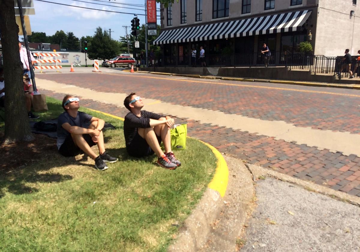 eclipse-glasses.jpg
