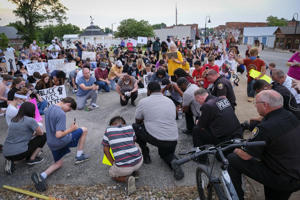 Peaceful protest in Carterville draws 150 demonstrators, police support