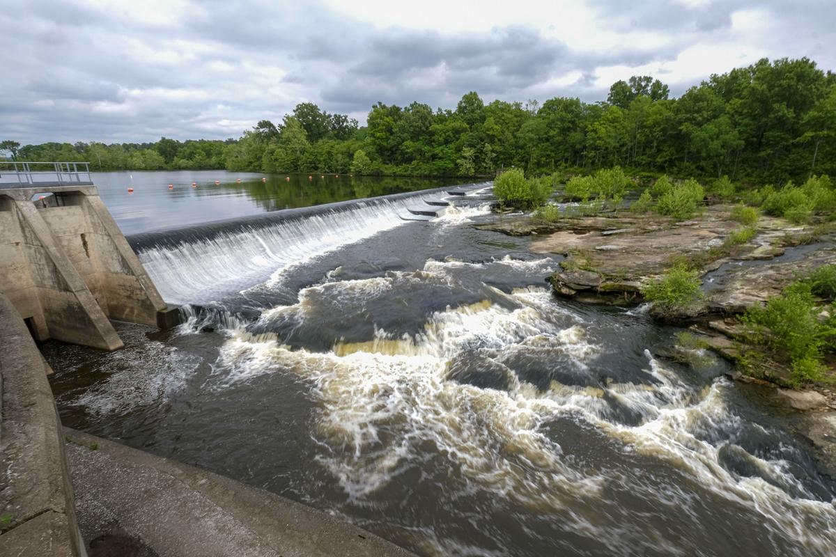 Outdoors | Crab Orchard Lake faces fall drawdown, hunting ...
