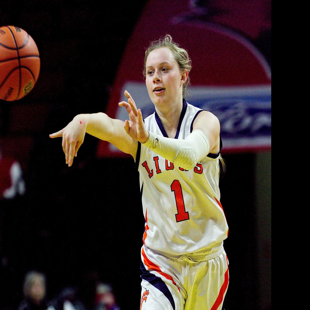Girls Basketball Marshall Quashes Carterville S Hopes Of State