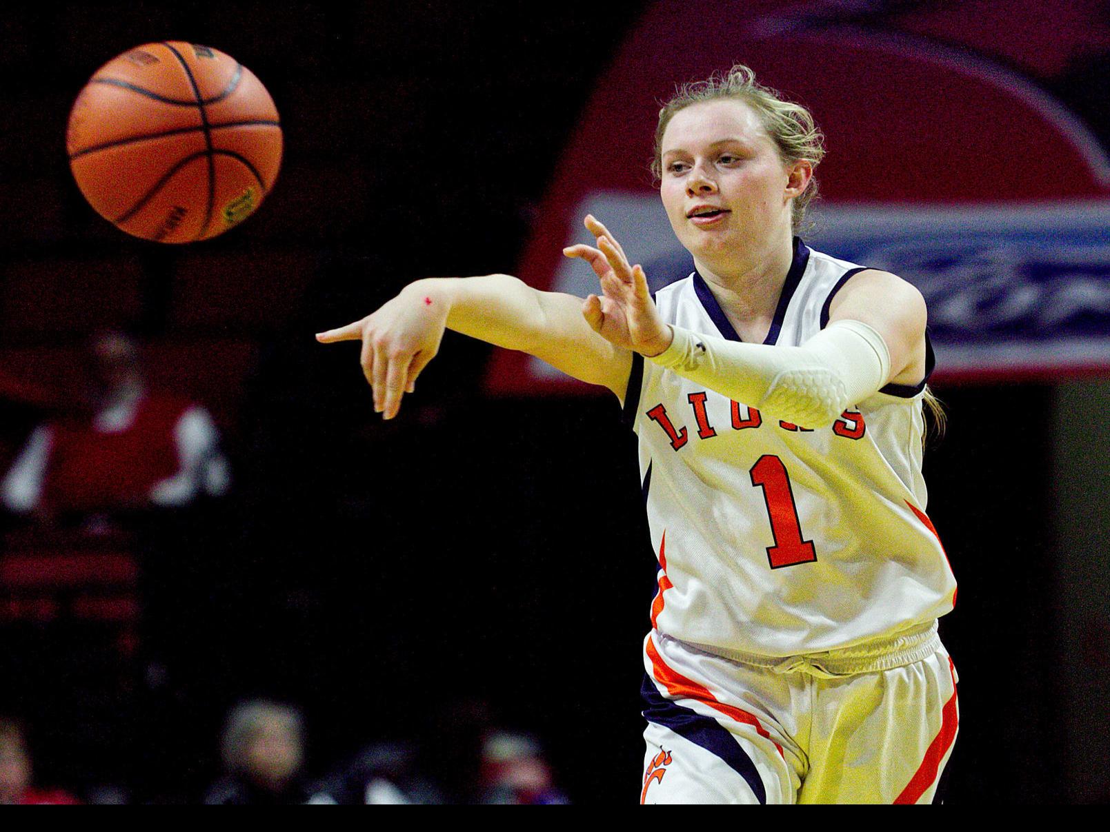 Girls Basketball Marshall Quashes Carterville S Hopes Of State