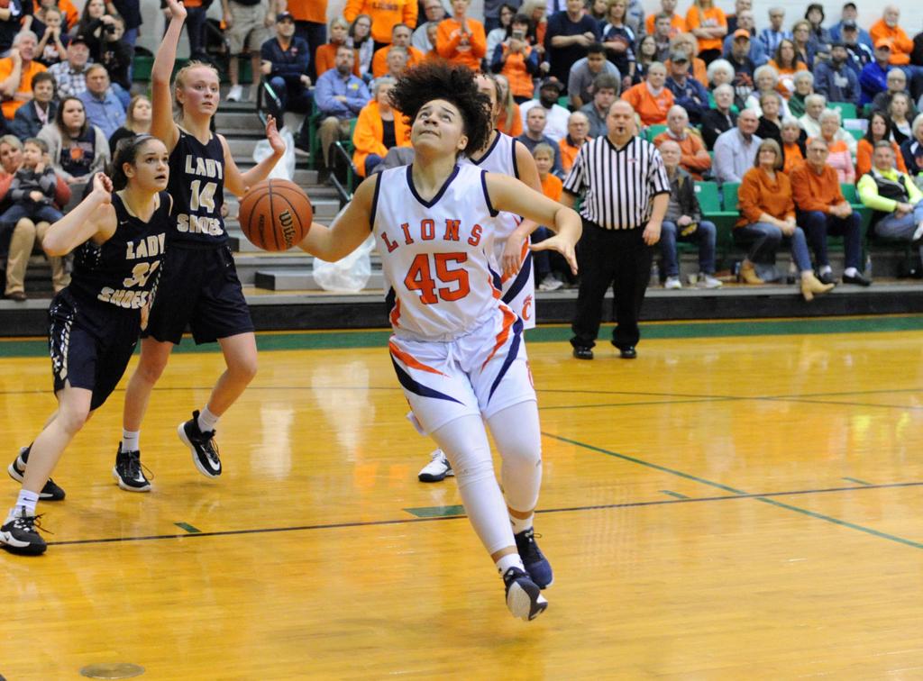 Girls Basketball Carterville Holds Off Teutopolis For Trip To