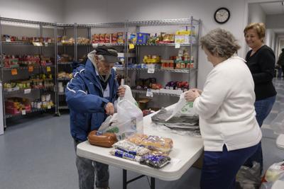 Southern Illinois Food Pantries Band Together To Share Ideas And