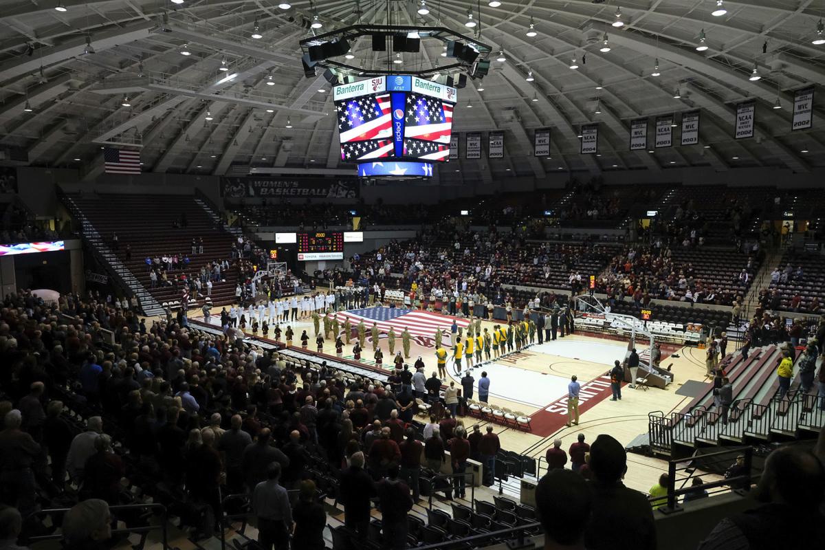 120519-spt-siu-mbb-10.jpg