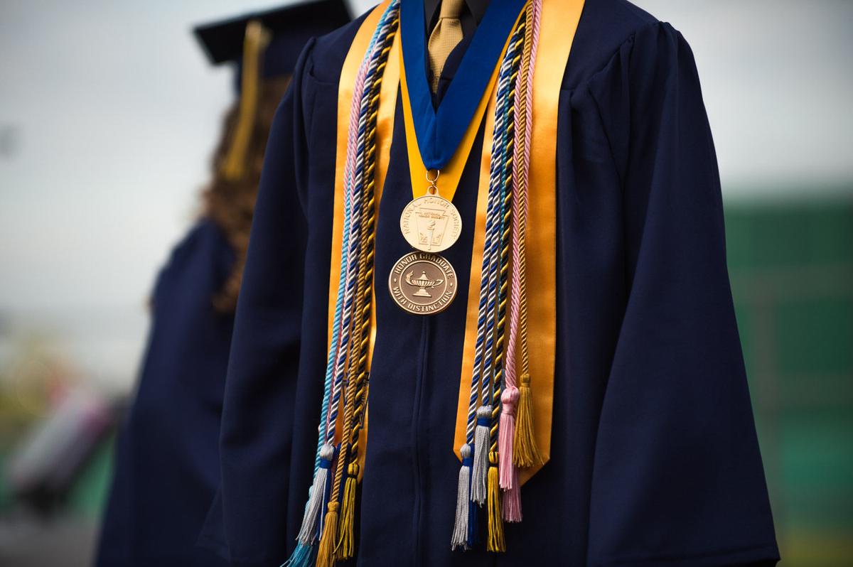 Marion ushers in 2015 highschool graduation season Education