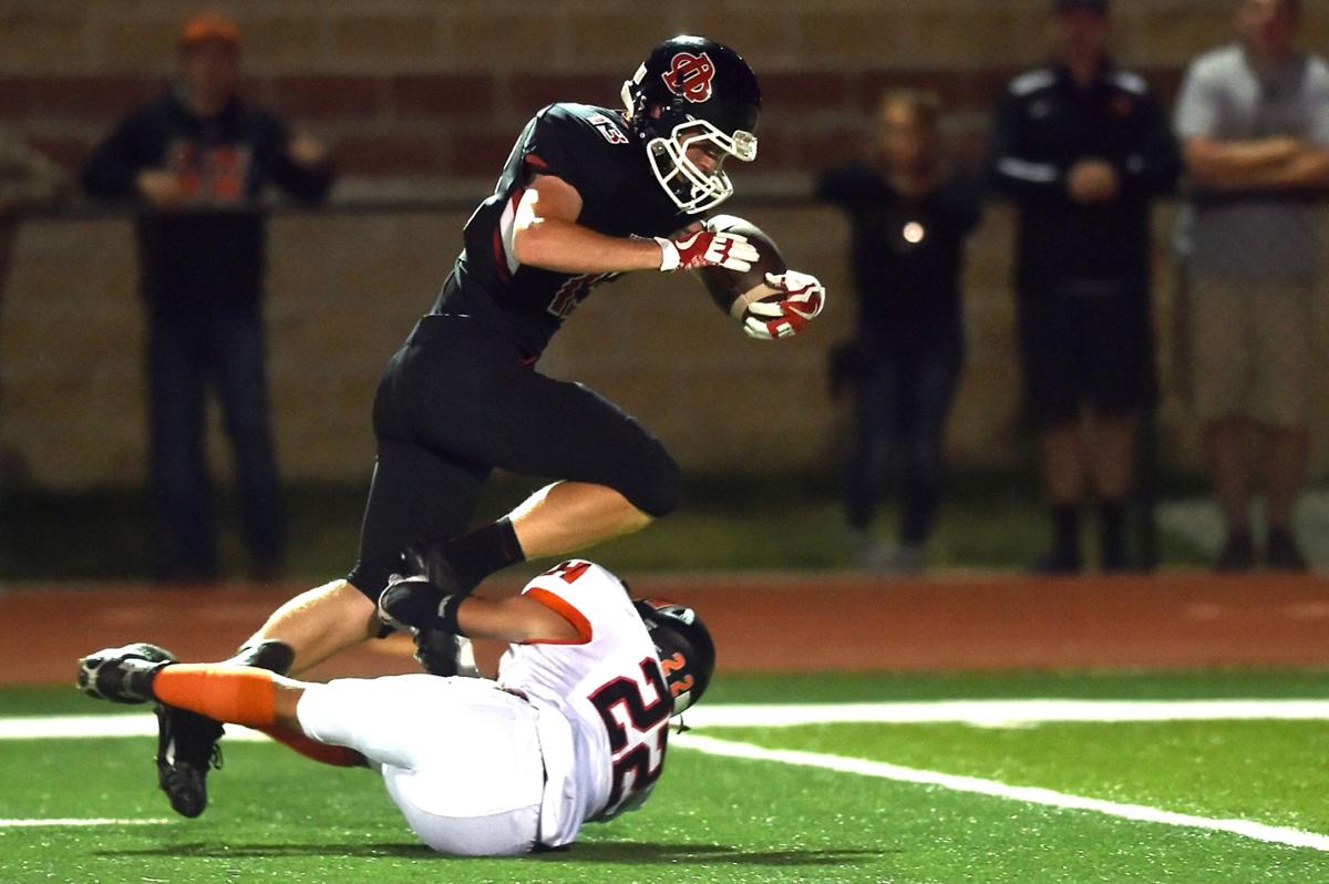 Prep football: Du Quoin defeats Herrin