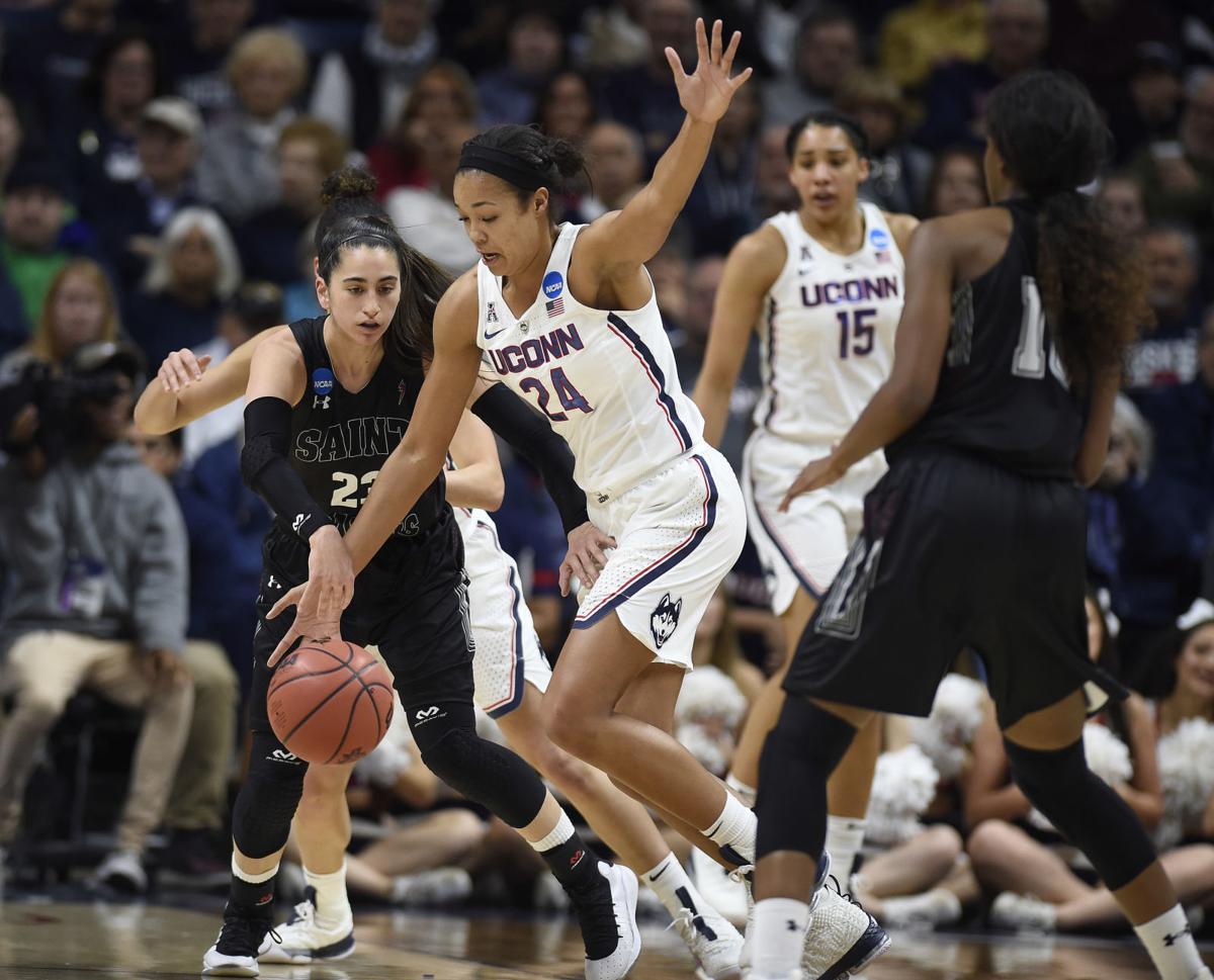 Uconn Women Roll To Record Setting 1st Round Win Thesouthern Com