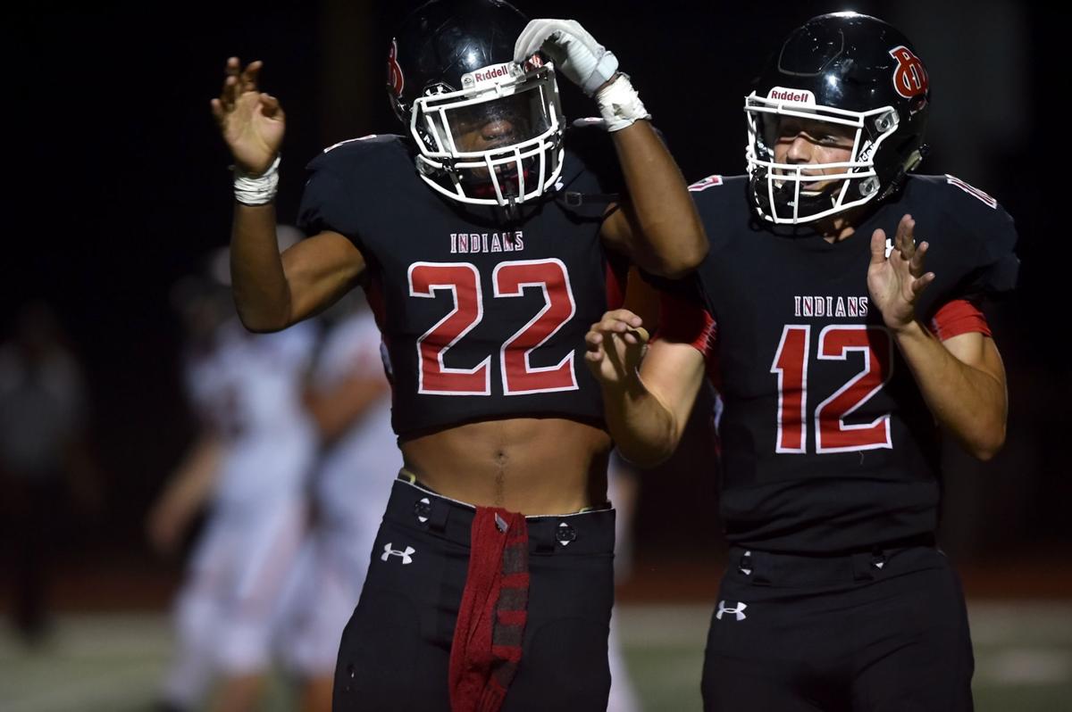 Prep football: Du Quoin defeats Herrin
