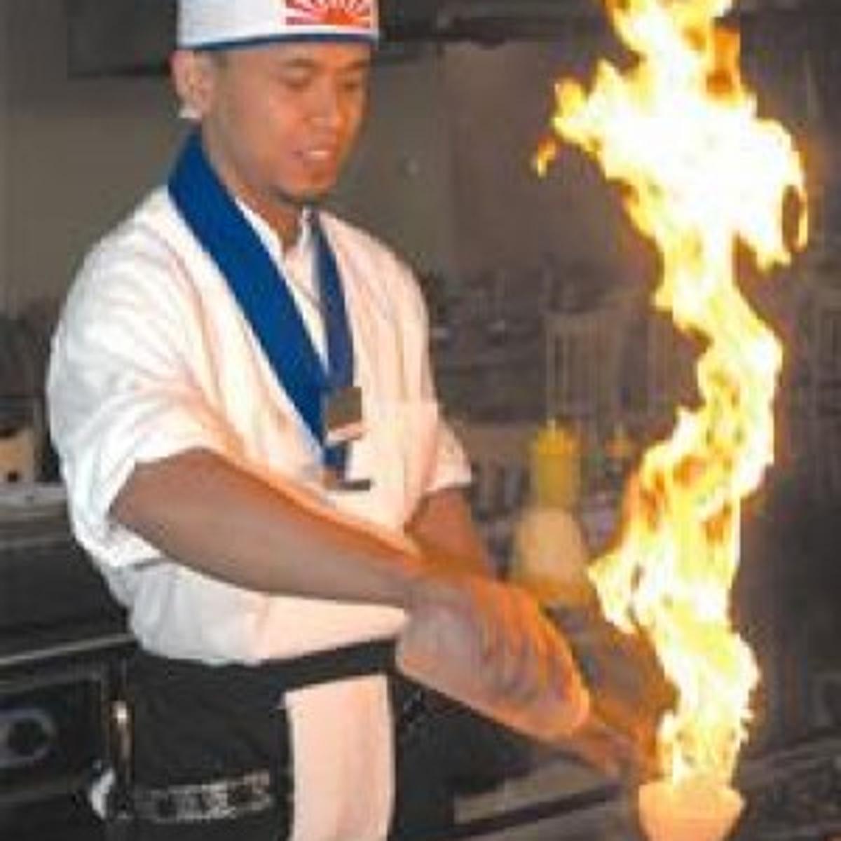 The Art Of The Hibachi Chef: Carbondale's Fujiyama Steakhouse A Unique  Experience | Food & Cooking | Thesouthern.com