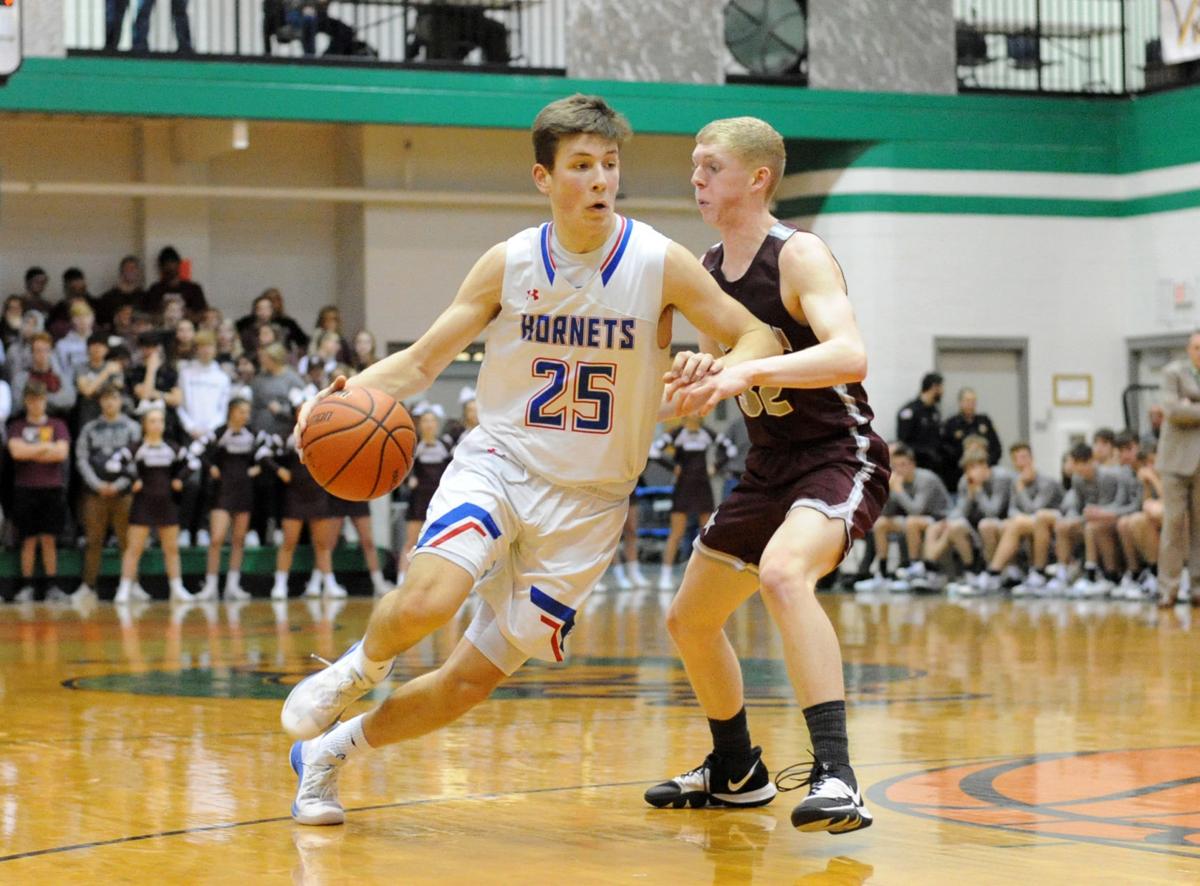 Boys Basketball Nashville Rolls To Win Over Benton Basketball Thesouthern Com