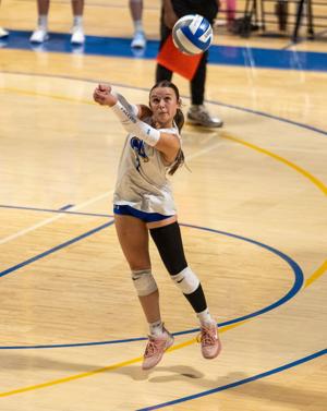 SIC Volleyball hands JALC first loss of season