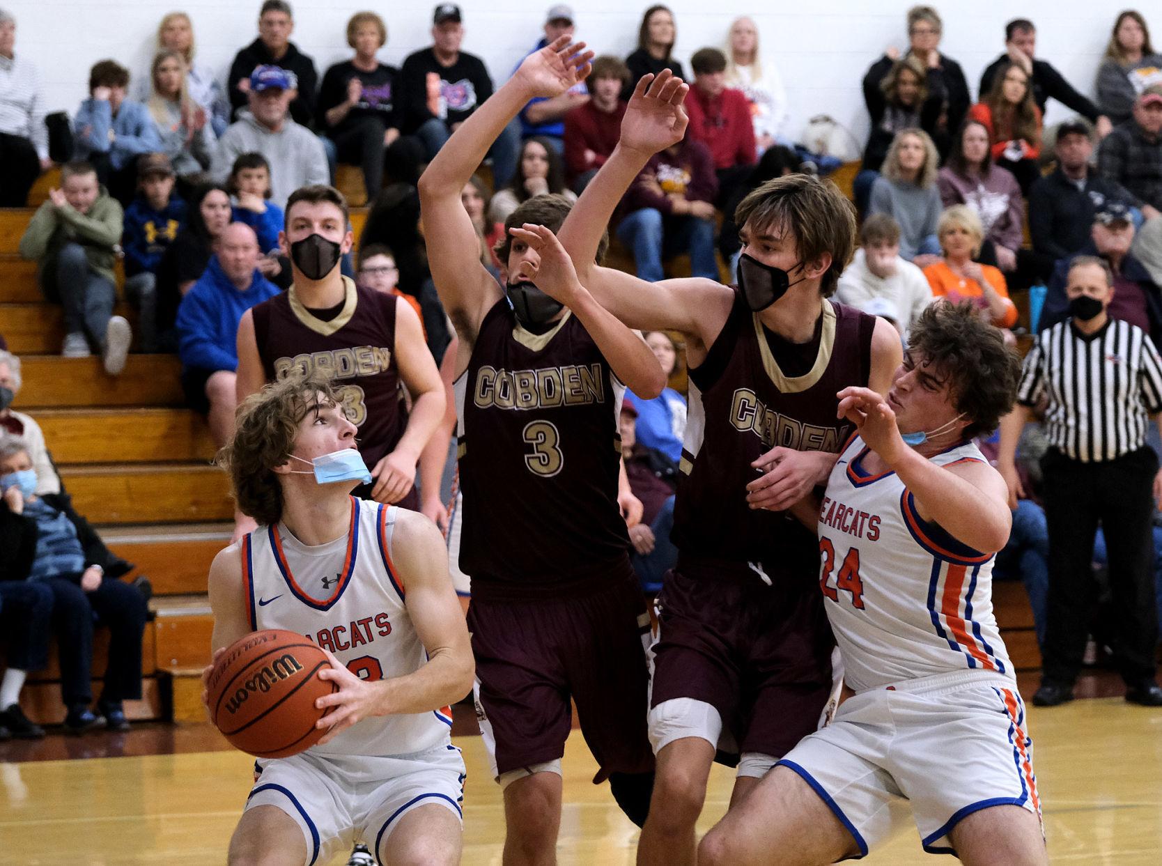 Prep Basketball Cobden's Appleknockers find success despite a