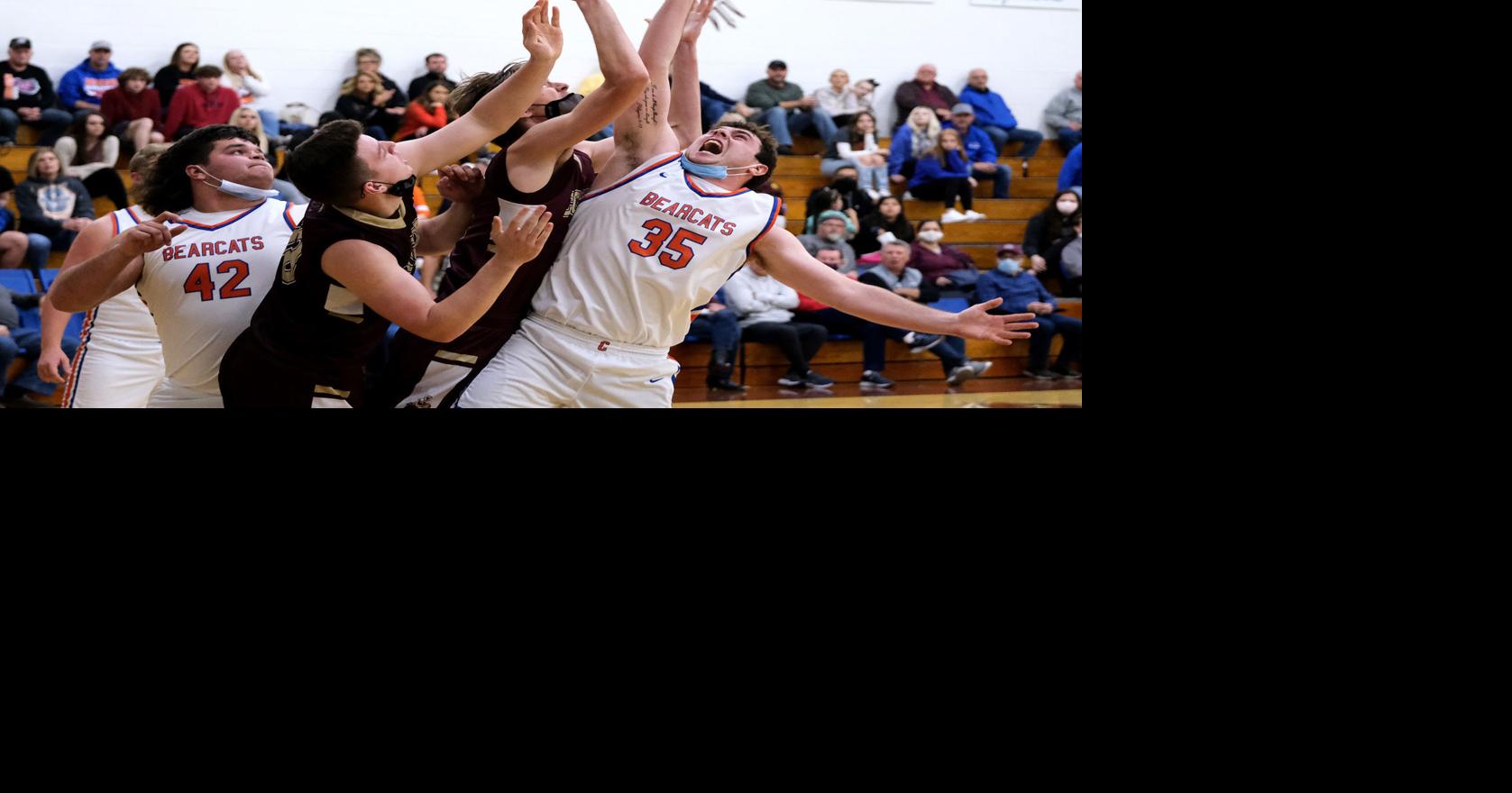 Photos Boys Basketball Bearcats knock Appleknockers out of Sesser