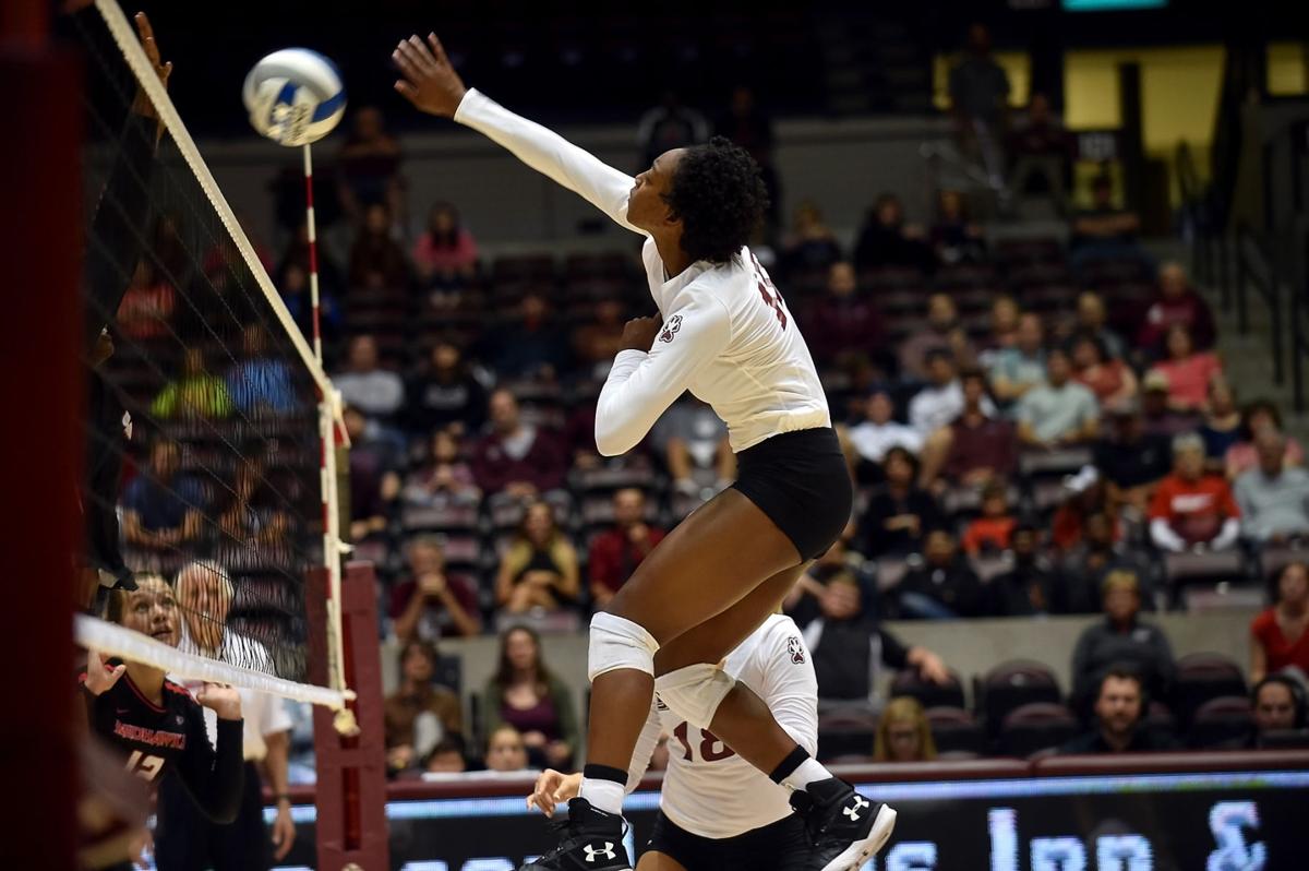 SIU volleyball defeats Southeast Missouri State